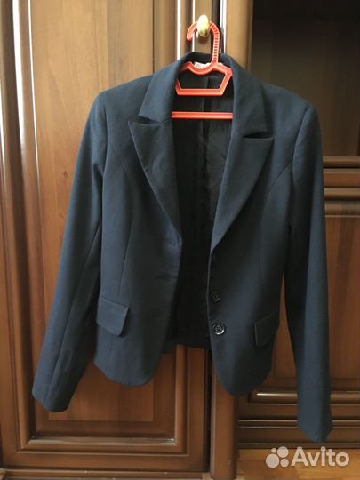 Пиджак школьный для девочки новый, рост 158