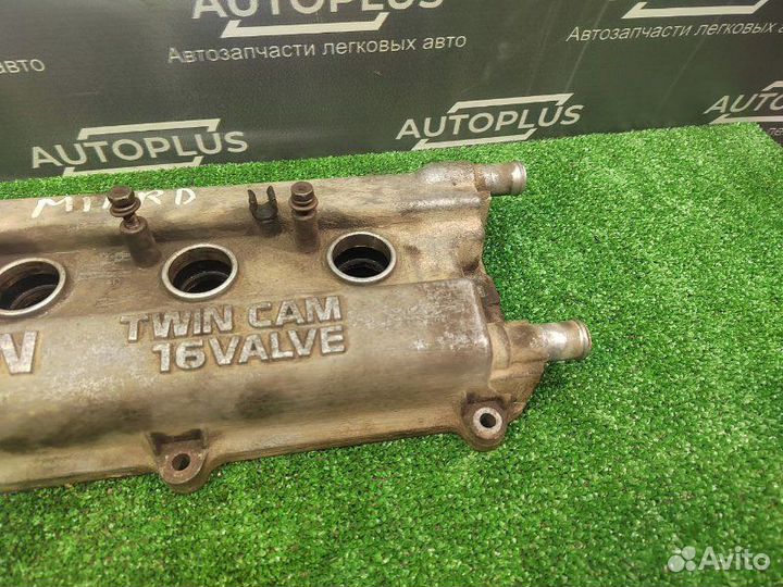 Клапанная крышка Nissan Micra K11E 1.0 CG10 2002