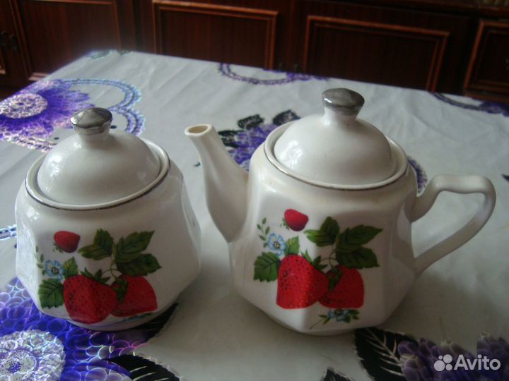 Чайник заварной и сахарница