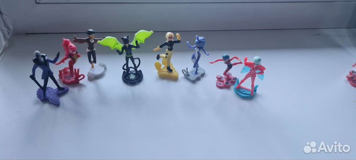 Игрушки из киндера леди баг