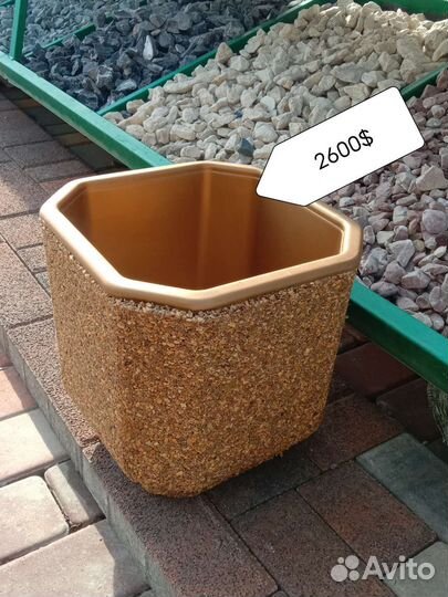 Уличные вазоны