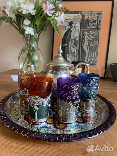 Чайник с чашками