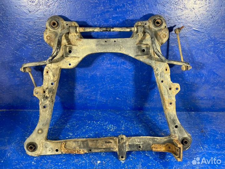 Подрамник передний Toyota Camry 40 2AZ-FE