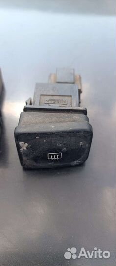 Кнопка Nissan Prairie