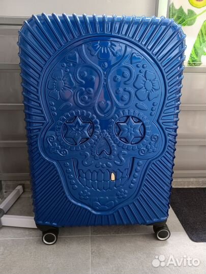 Чемодан на колесах