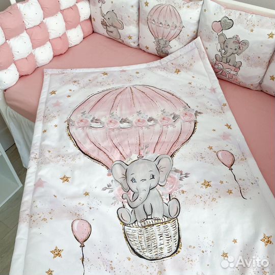 Бортики в детскую кроватку (комплект в наличии)