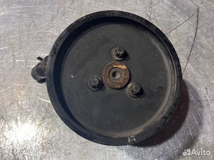 Насос гидроусилителя руля Mercedes C-Class W203