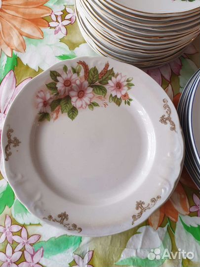 Винтажные фарфоровые тарелки