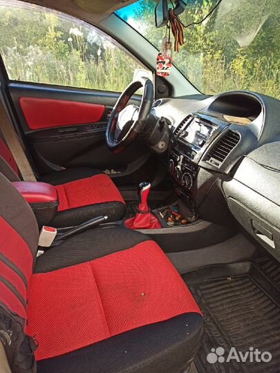 Geely MK Cross, 2013
