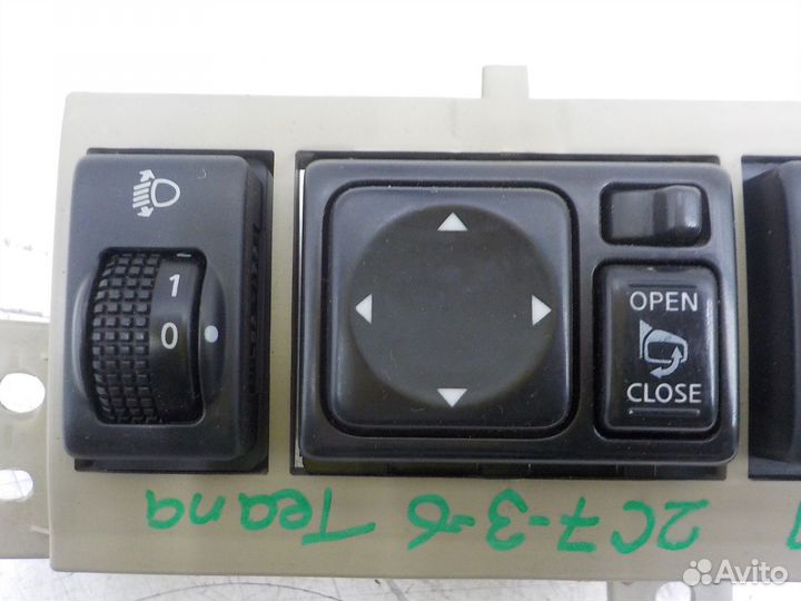 Блок управления зеркалами Nissan Teana (J31) 2006