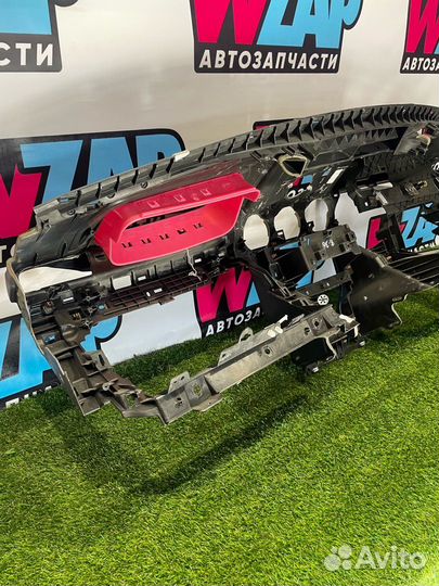 Панель передняя салона (торпедо) Ford Mustang