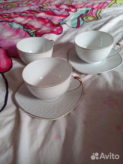 Фарфоровые чашки