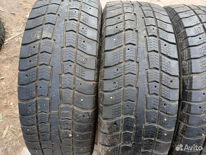 Cooper Discoverer M+S2 215/70 R16