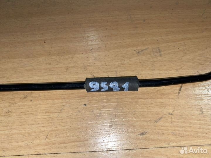 Опора капота Chevrolet Aveo T300