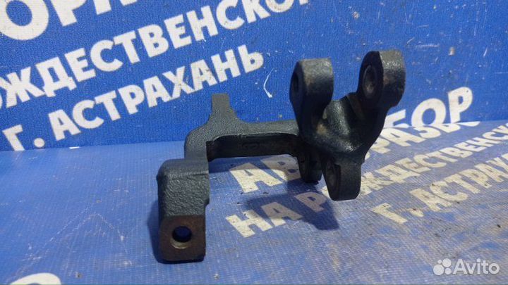 Кронштейн гидроусилителя руля Toyota Mark 2 седан