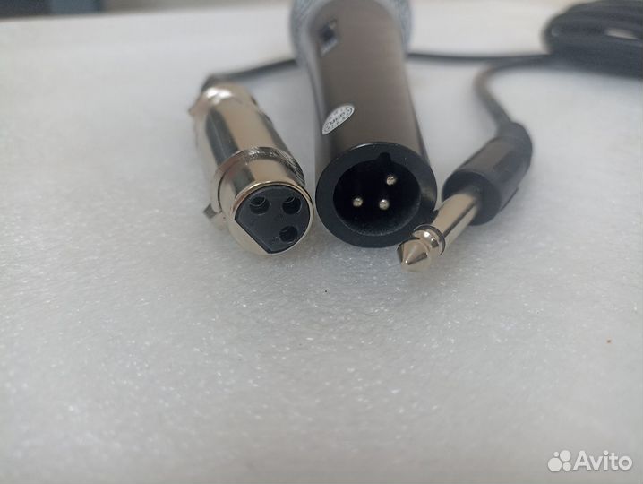 Вокальный микрофон М 58.(shure SM58)