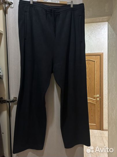 Комтюм Yzy Gap Balenciaga