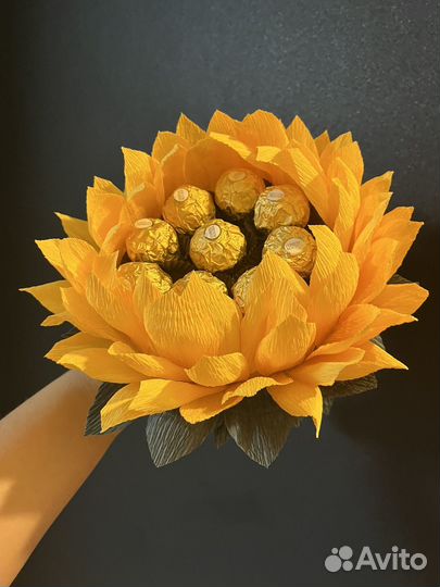 Подсолнух с конфетами на день учителя