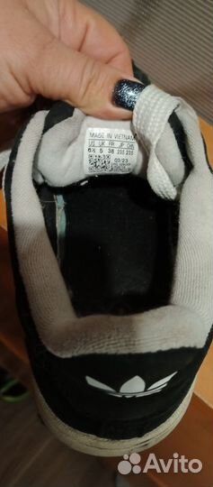 Кроссовки Адидас