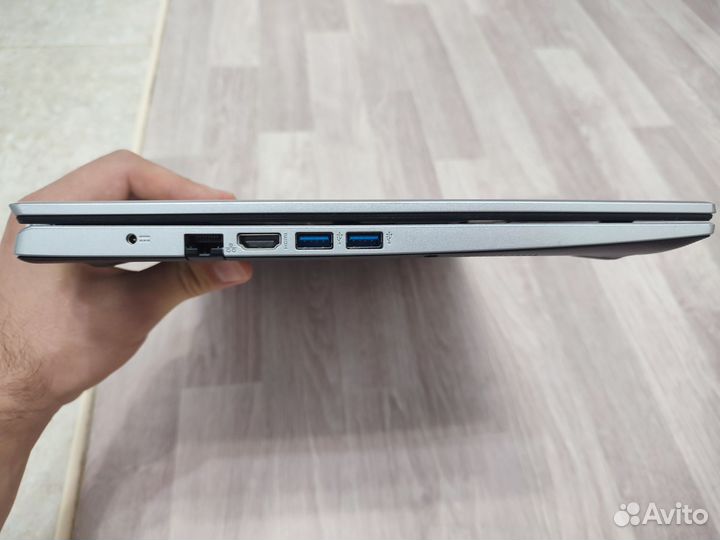 Ноутбук Acer aspire 3