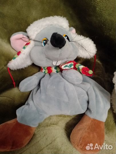 Плюшевая игрушка собака