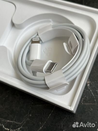 Новый оригинальный кабель Lightning - USB-C