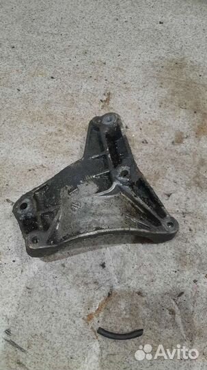 Кронштейн компрессора кондиционера