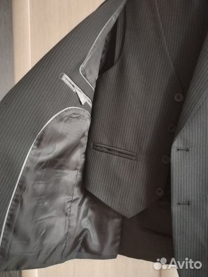 Костюм школьный