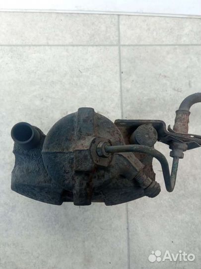 Суппорт тормозной передний левый Renault Laguna 2