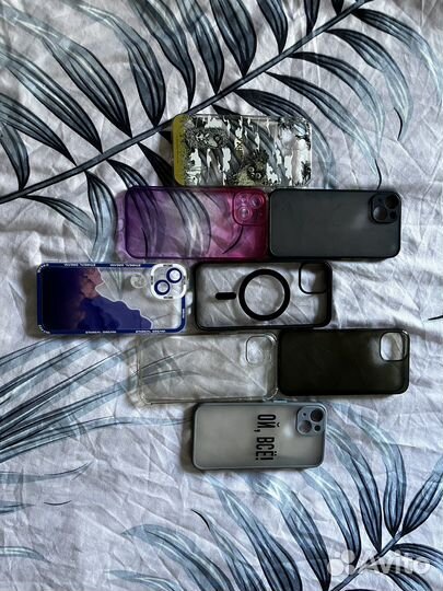 Чехлы на iPhone 13