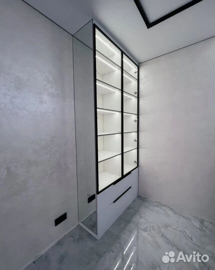 Шкаф стенка