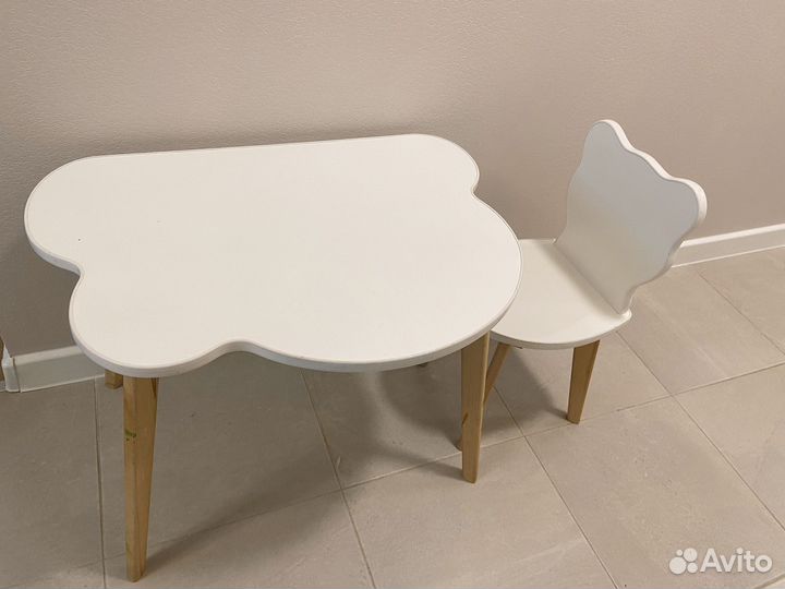 Детский стол и стул