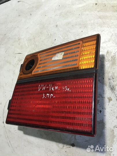 Фонарь правый внутренний Volkswagen Vento