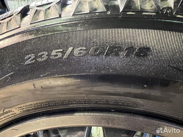 R18 Nexen Winguard 235/60, PCD 5x114.3 DIA 68