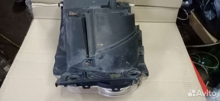 Фара правая галоген Discovery 3