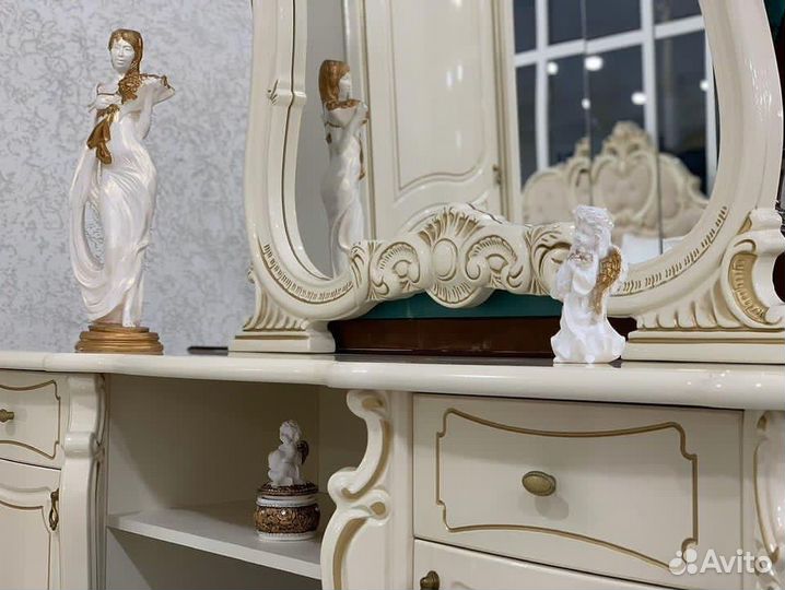 Спальный гарнитур Лорена