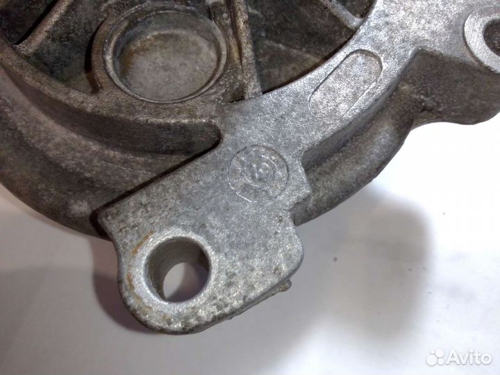 Помпа двигателя Ауди, Фольцваген дизель 2.4,2.5