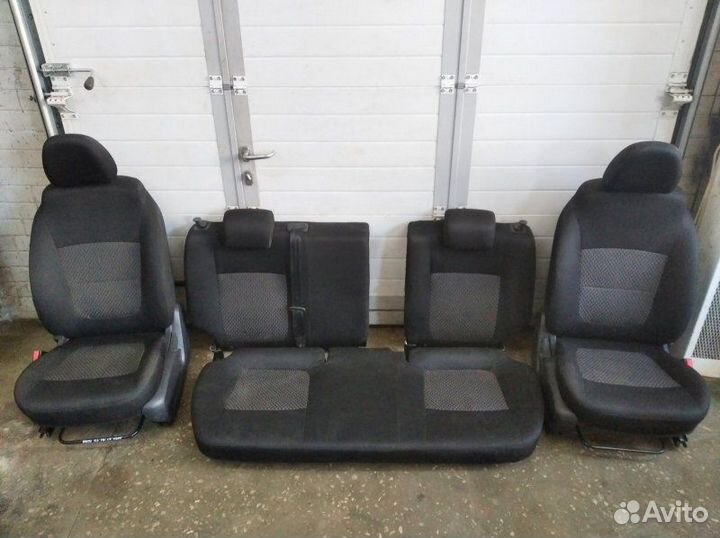 Сиденья комплект LADA Vesta седан 1.6 16кл 2019