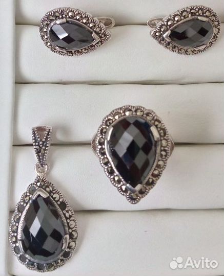 Серебряный комплект