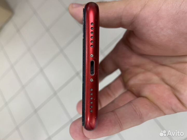 iPhone xr 64gb red