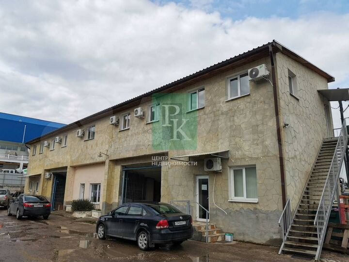 Склад 180 м2 рядом с ТЦ 