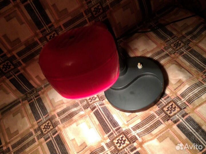 Настольная лампа