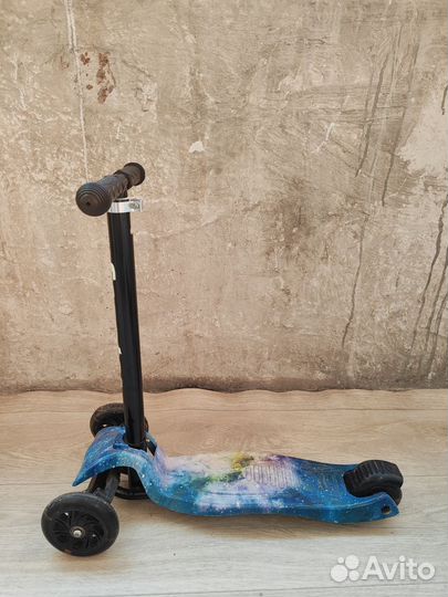 Самокат детский трехколесный