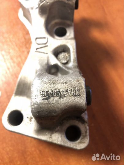 Peugeot partner tepee кронштейн двигателя