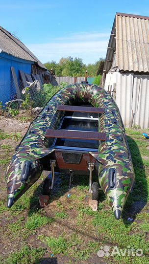 Продаётся лодка с мотором