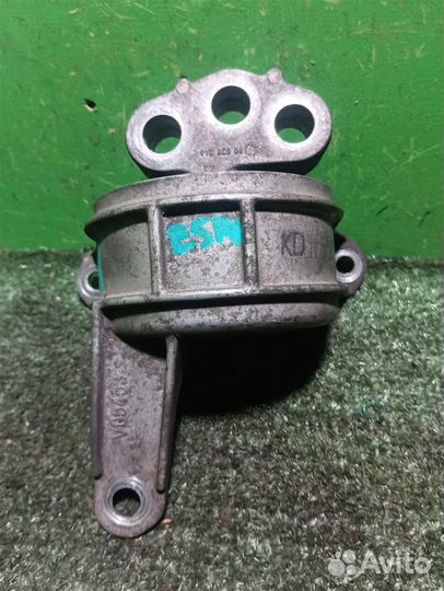 Опора (подушка) двигателя правая Opel astra H 2009