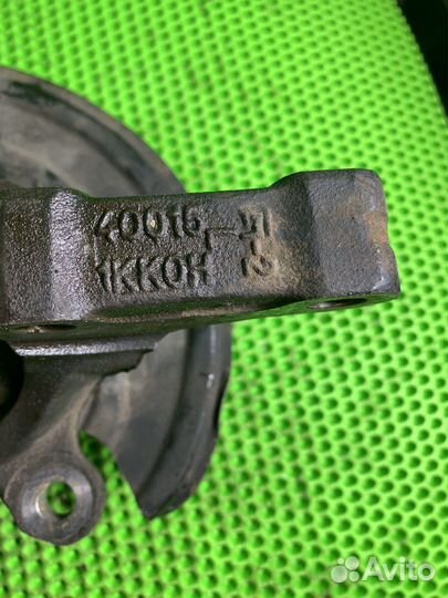 Поворотный кулак Nissan Juke F15