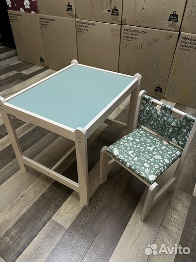 Детский стол и стул для малышей