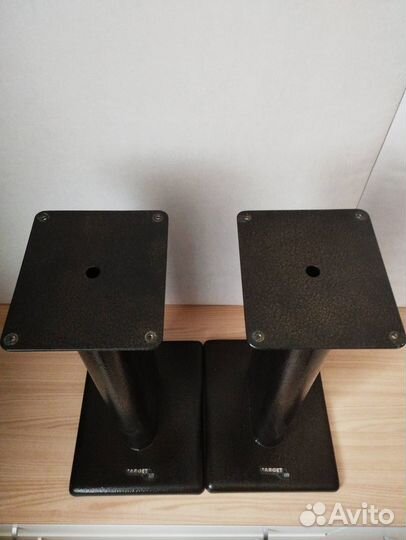 Стойки под акустику