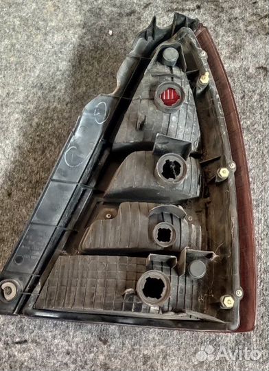 Фара задняя правая Subaru Forester SG5 2005